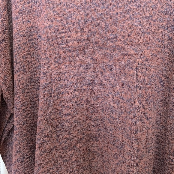 Paper Crane Sweater Hand Warmer Pocket Clay Orange Navy Blue Medium EUC - Picture 6 of 7